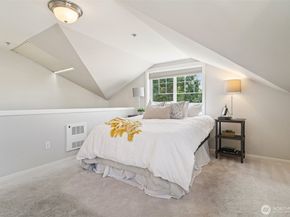 6562 5th Avenue NE C, Seattle WA 98115