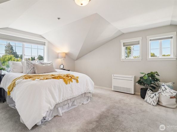 6562 5th Avenue NE C, Seattle WA 98115