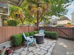6562 5th Avenue NE C, Seattle WA 98115