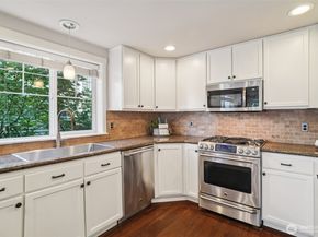 6562 5th Avenue NE C, Seattle WA 98115