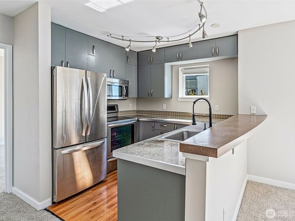 2440 Western Avenue 503, Seattle WA 98121
