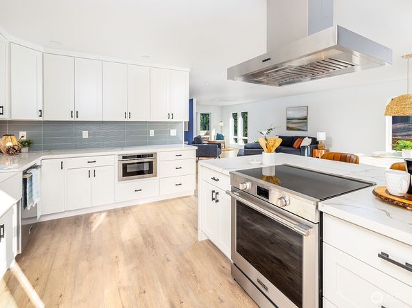 12033 40th Avenue NE A, Seattle WA 98125
