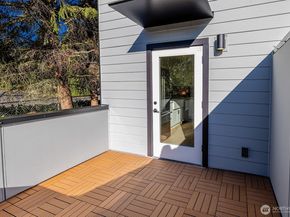 12033 40th Avenue NE A, Seattle WA 98125