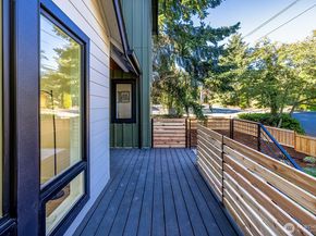 12033 40th Avenue NE A, Seattle WA 98125