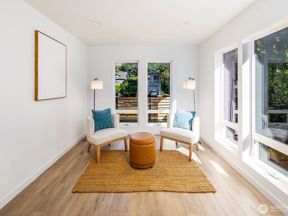 12033 40th Avenue NE A, Seattle WA 98125