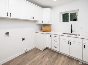 12033 40th Avenue NE A, Seattle WA 98125