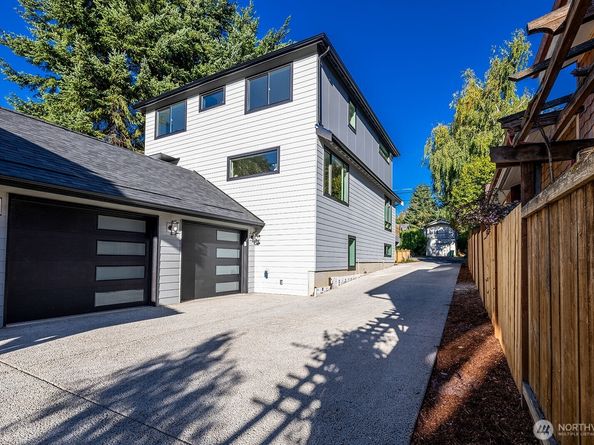 12033 40th Avenue NE A, Seattle WA 98125
