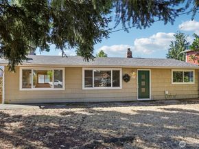 1217 NE 184th Street, Shoreline WA 98155