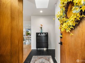 11644 19th Avenue SW, Burien WA 98146