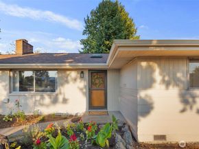 11644 19th Avenue SW, Burien WA 98146