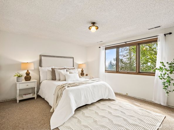 4220 59th Drive NE, Marysville WA 98270