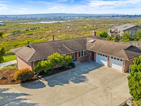 4220 59th Drive NE, Marysville WA 98270