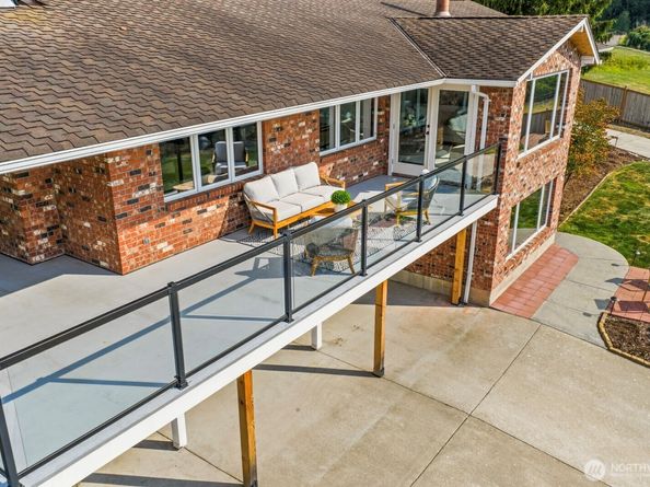 4220 59th Drive NE, Marysville WA 98270