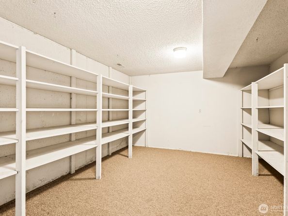 4220 59th Drive NE, Marysville WA 98270