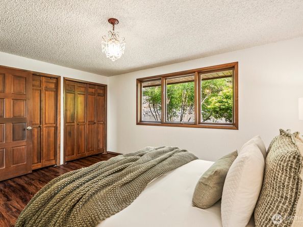4220 59th Drive NE, Marysville WA 98270
