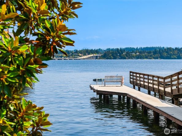 2360 43rd Avenue E 211, Seattle WA 98112
