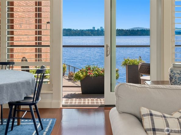 2360 43rd Avenue E 211, Seattle WA 98112