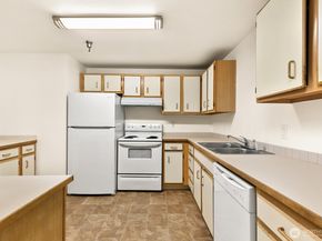975 Aberdeen Avenue NE D203, Renton WA 98056
