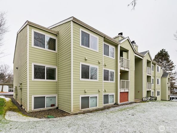 975 Aberdeen Avenue NE D203, Renton WA 98056