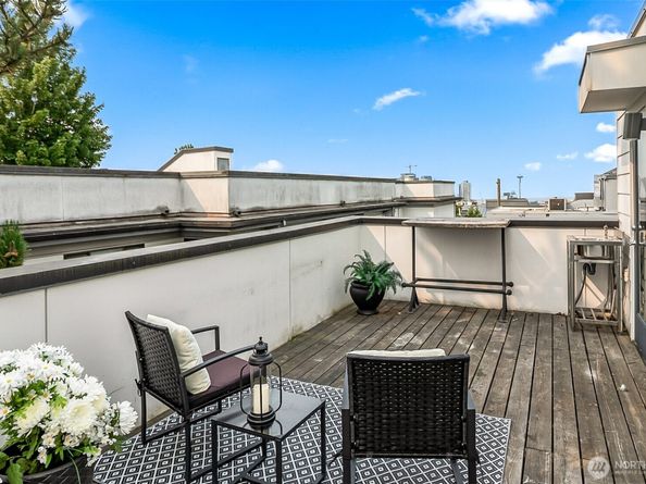 319 C Malden Avenue E, Seattle WA 98112
