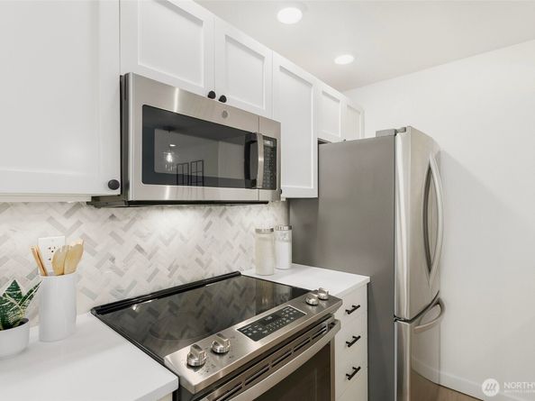 6700 NE 182nd Street A306, Kenmore WA 98028