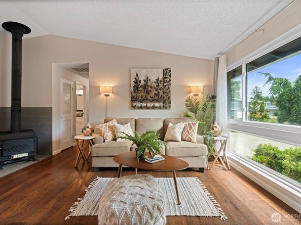 20065 Regin Court NE, Poulsbo WA 98370