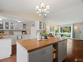 20065 Regin Court NE, Poulsbo WA 98370