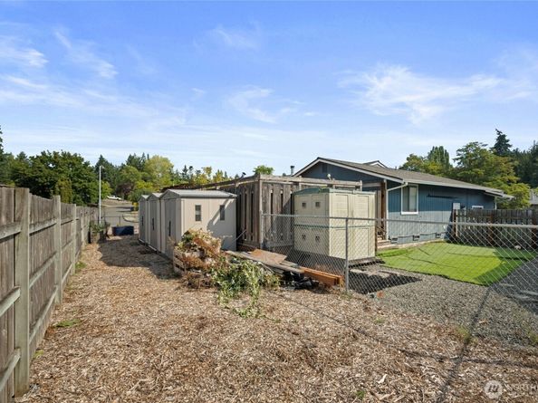 20065 Regin Court NE, Poulsbo WA 98370