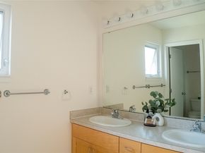 6517 31st Avenue S, Seattle WA 98108