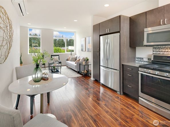14308 Midvale Avenue N, Seattle WA 98133
