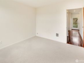 14308 Midvale Avenue N, Seattle WA 98133