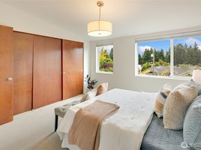 14308 Midvale Avenue N, Seattle WA 98133
