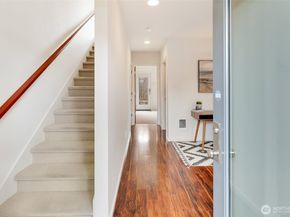 14308 Midvale Avenue N, Seattle WA 98133