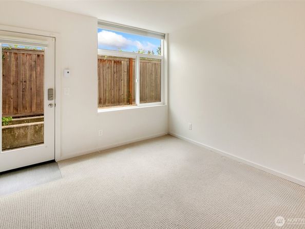 14308 Midvale Avenue N, Seattle WA 98133