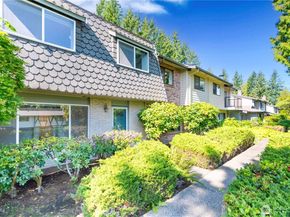 17050 Northup Way 5, Bellevue WA 98008
