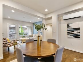 966 6th Walk NE, Issaquah WA 98029
