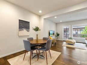 966 6th Walk NE, Issaquah WA 98029