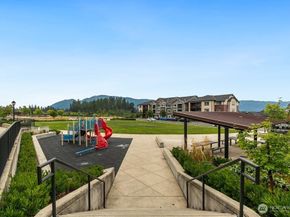 966 6th Walk NE, Issaquah WA 98029