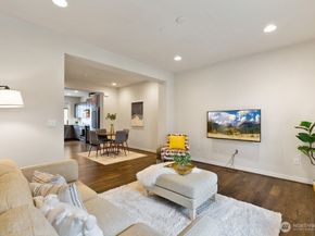 966 6th Walk NE, Issaquah WA 98029