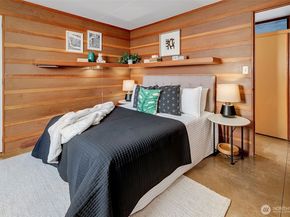 4030 NE 104th Street, Seattle WA 98125
