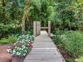 4030 NE 104th Street, Seattle WA 98125