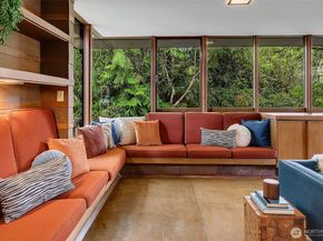 4030 NE 104th Street, Seattle WA 98125