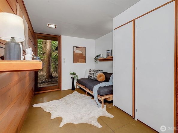 4030 NE 104th Street, Seattle WA 98125
