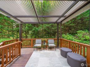 15511 SE 16th Street, Bellevue WA 98007
