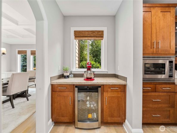 15511 SE 16th Street, Bellevue WA 98007