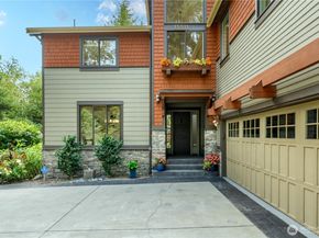 15511 SE 16th Street, Bellevue WA 98007