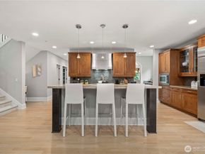 15511 SE 16th Street, Bellevue WA 98007