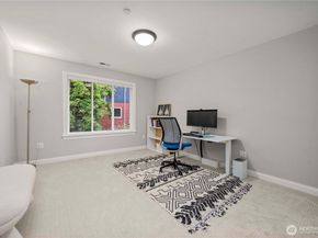 15511 SE 16th Street, Bellevue WA 98007