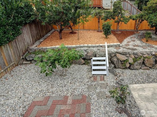 32837 17th Avenue SW, Federal Way WA 98023