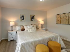 32837 17th Avenue SW, Federal Way WA 98023